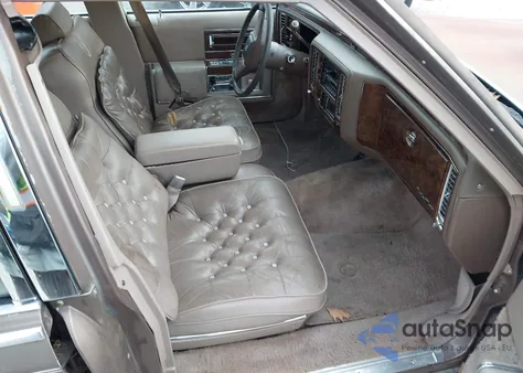 1990 Cadillac Brougham z USA, uszkodzony, nr VIN 1G6DW547XLR717416